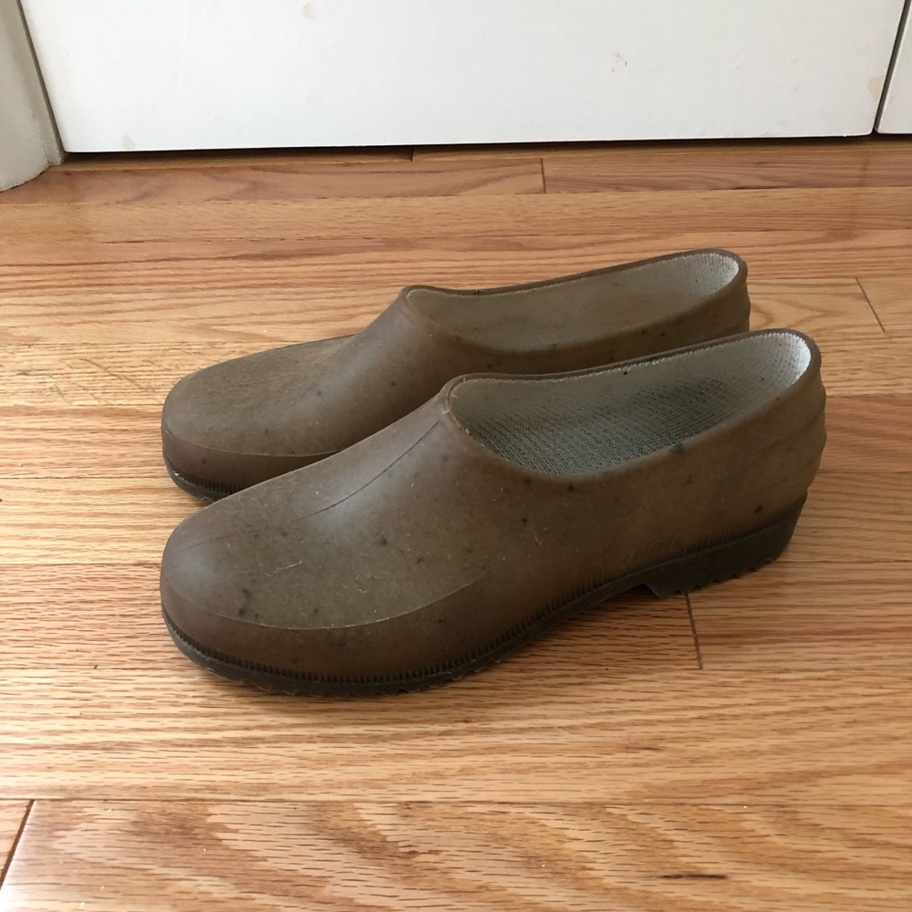 Brown Gardana Hemp Gardening Slip-On Clogs